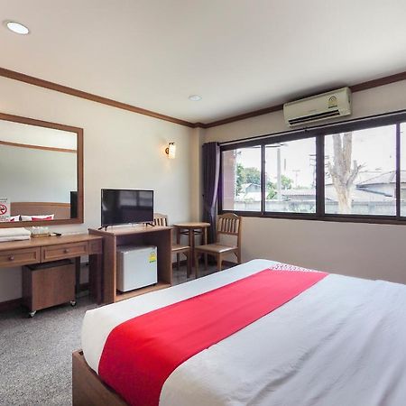 Oyo 859 Golden Land Hotel Chiang Rai Ngoại thất bức ảnh