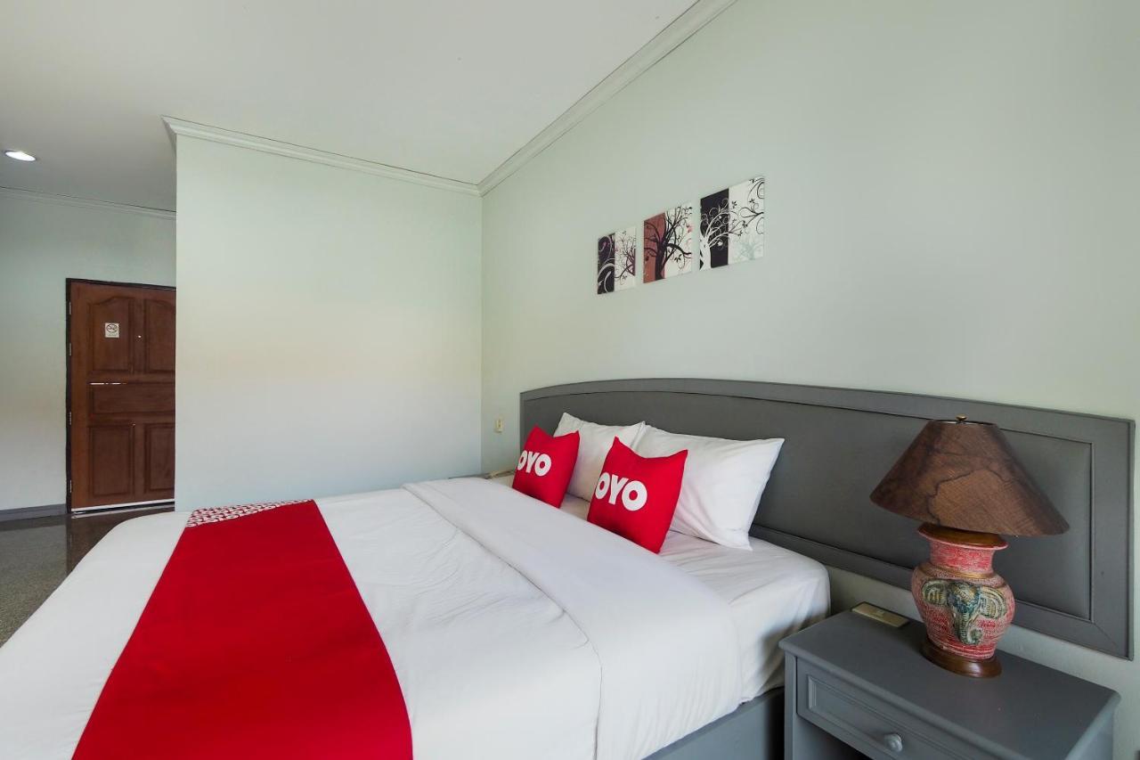 Oyo 859 Golden Land Hotel Chiang Rai Ngoại thất bức ảnh