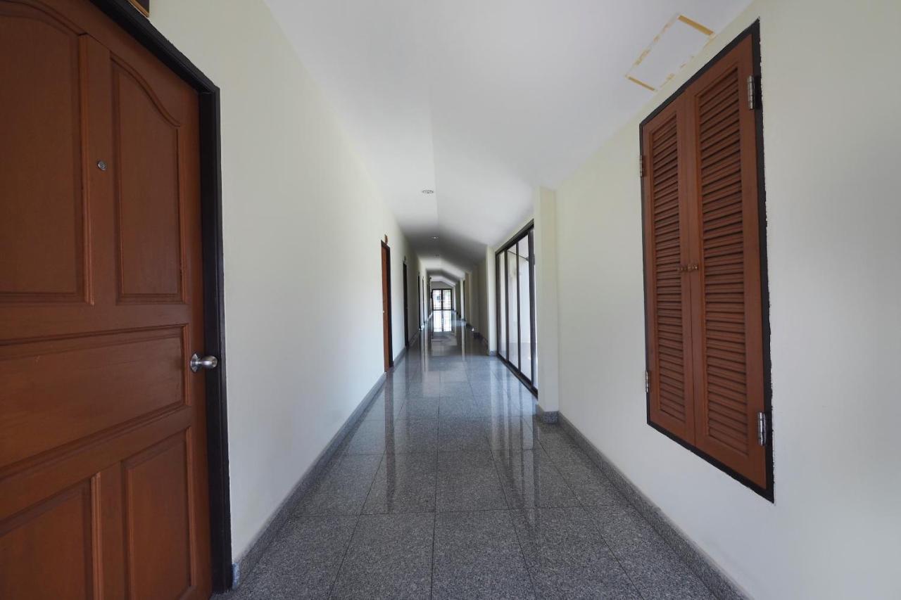 Oyo 859 Golden Land Hotel Chiang Rai Ngoại thất bức ảnh