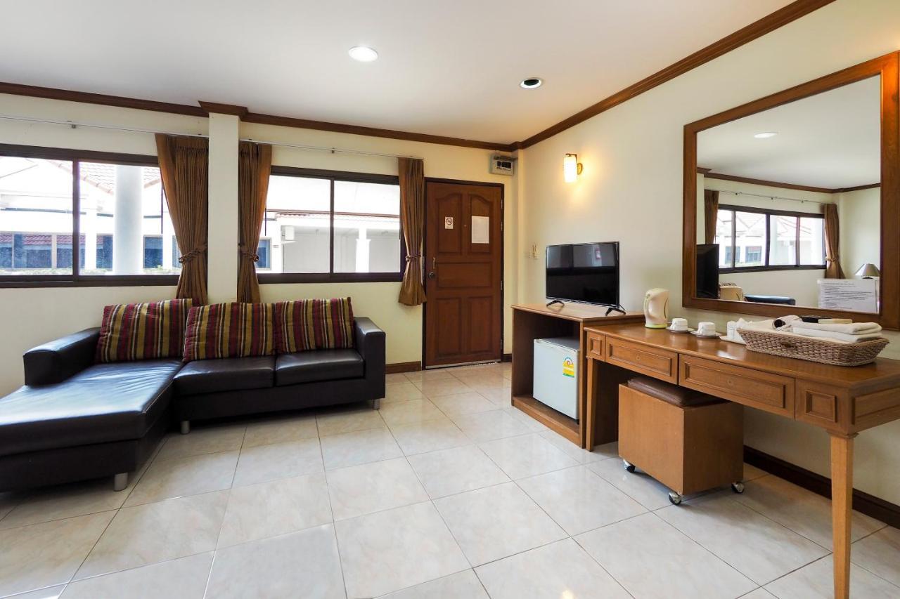 Oyo 859 Golden Land Hotel Chiang Rai Ngoại thất bức ảnh