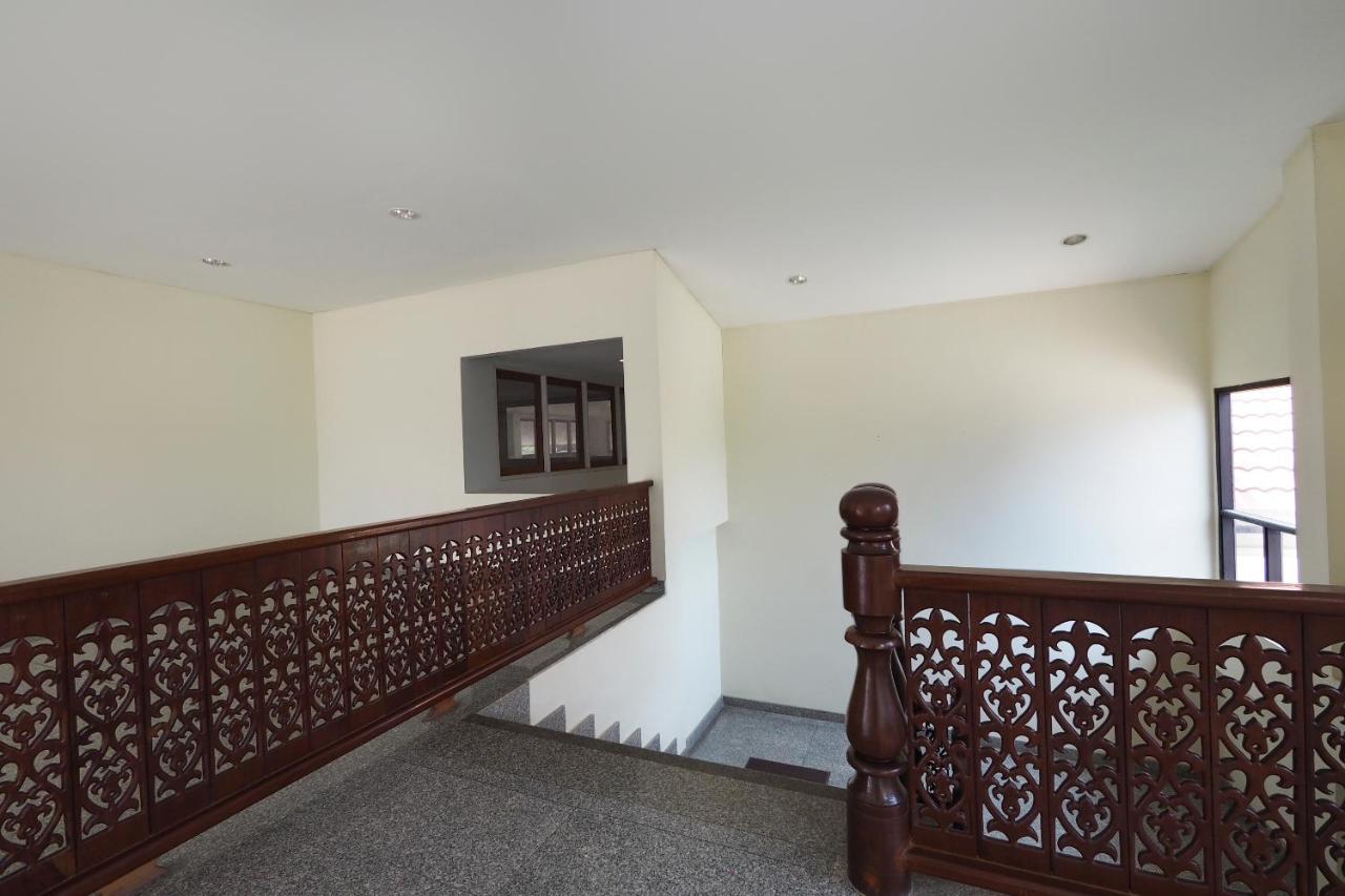 Oyo 859 Golden Land Hotel Chiang Rai Ngoại thất bức ảnh